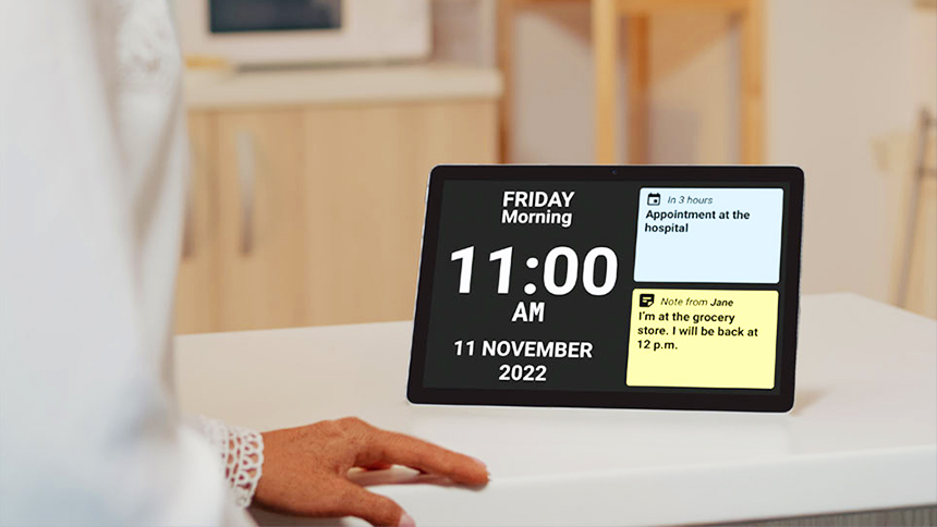 People affected by dementia try out a smart reminder device | Alzheimer ...