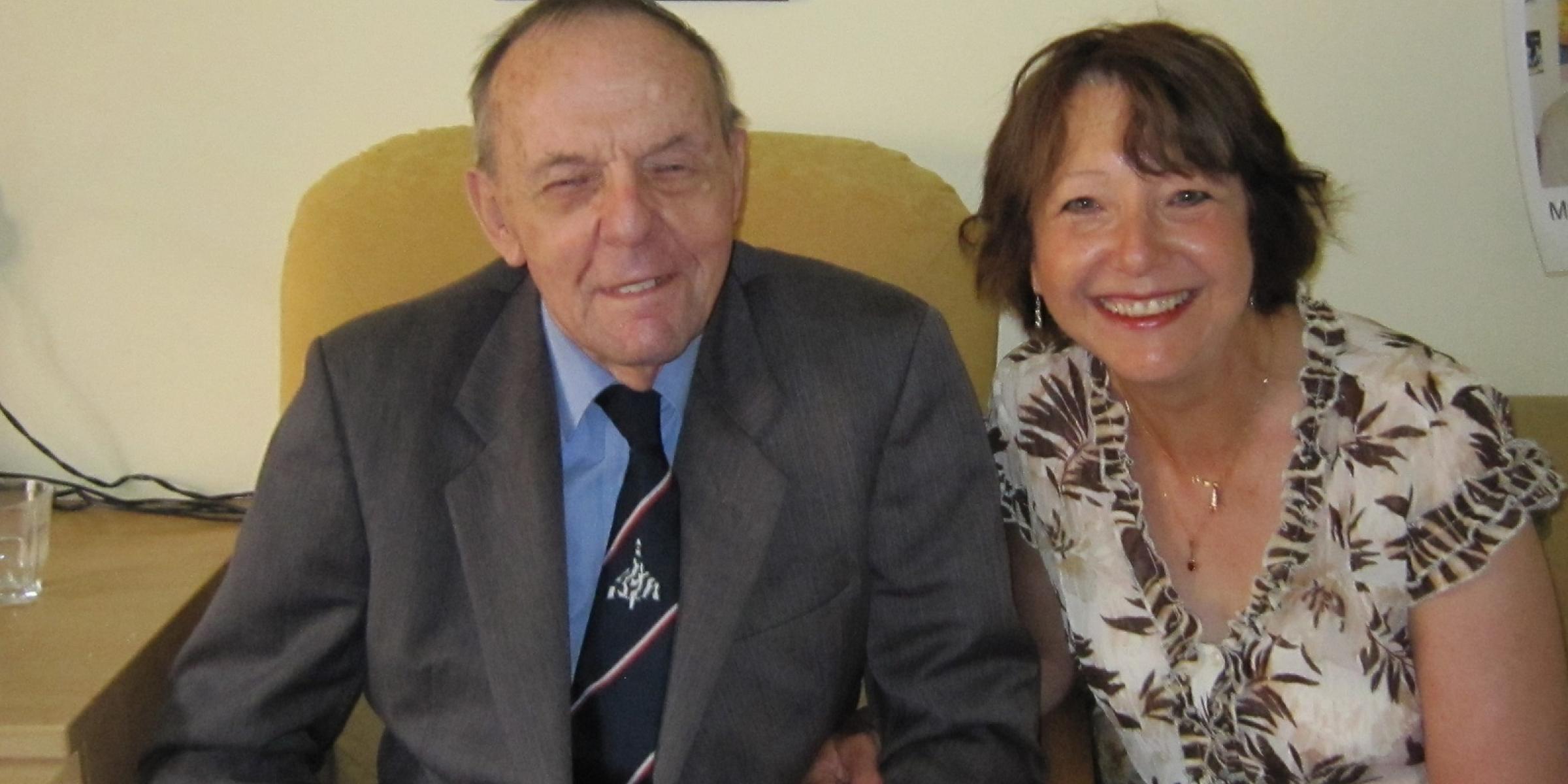 Lyn and her dad in the care home