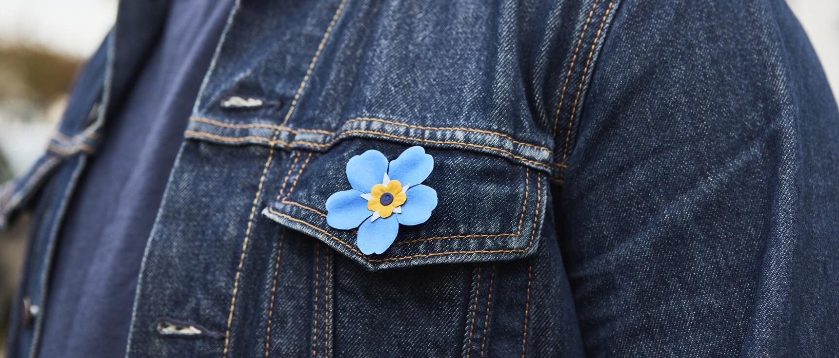 Forget me not badge