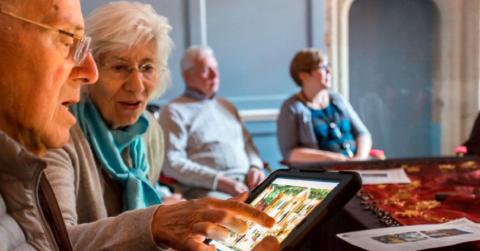 People affected by dementia using an iPad
