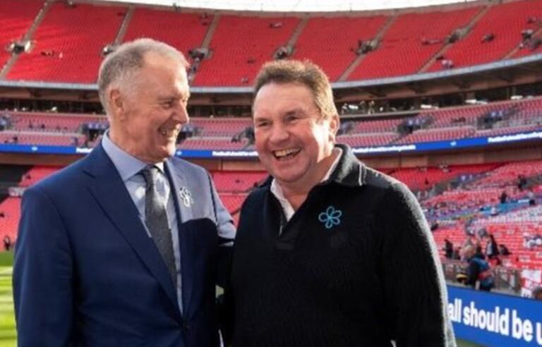 Steve Freer with Sir Geoff Hurst at the 2022 Alzheimer's Society International